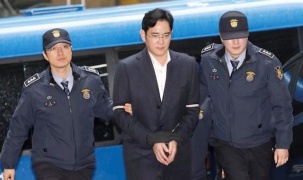 Người thừa kế Samsung, Lee Jae-yong đối mặt với án hối lộ